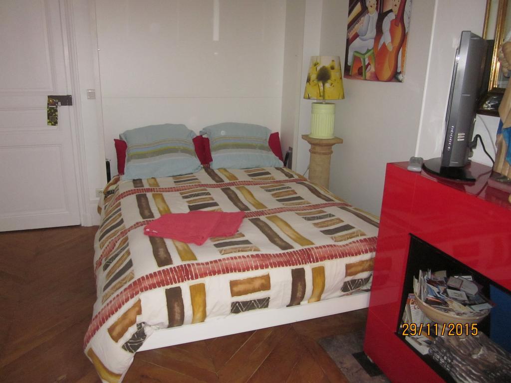 Bed And Breakfast Paris Centre Habitación foto